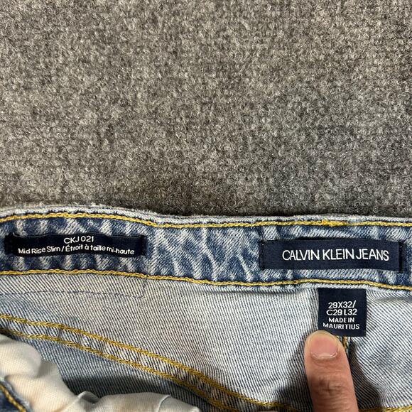 Calvin Klein Jeans Mid Rise Slim Distressed Jeans Women's 29x32 - Picture 4 of 7
